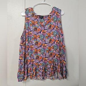 Jones&co Floral Ruffle Bottom Tank Top!